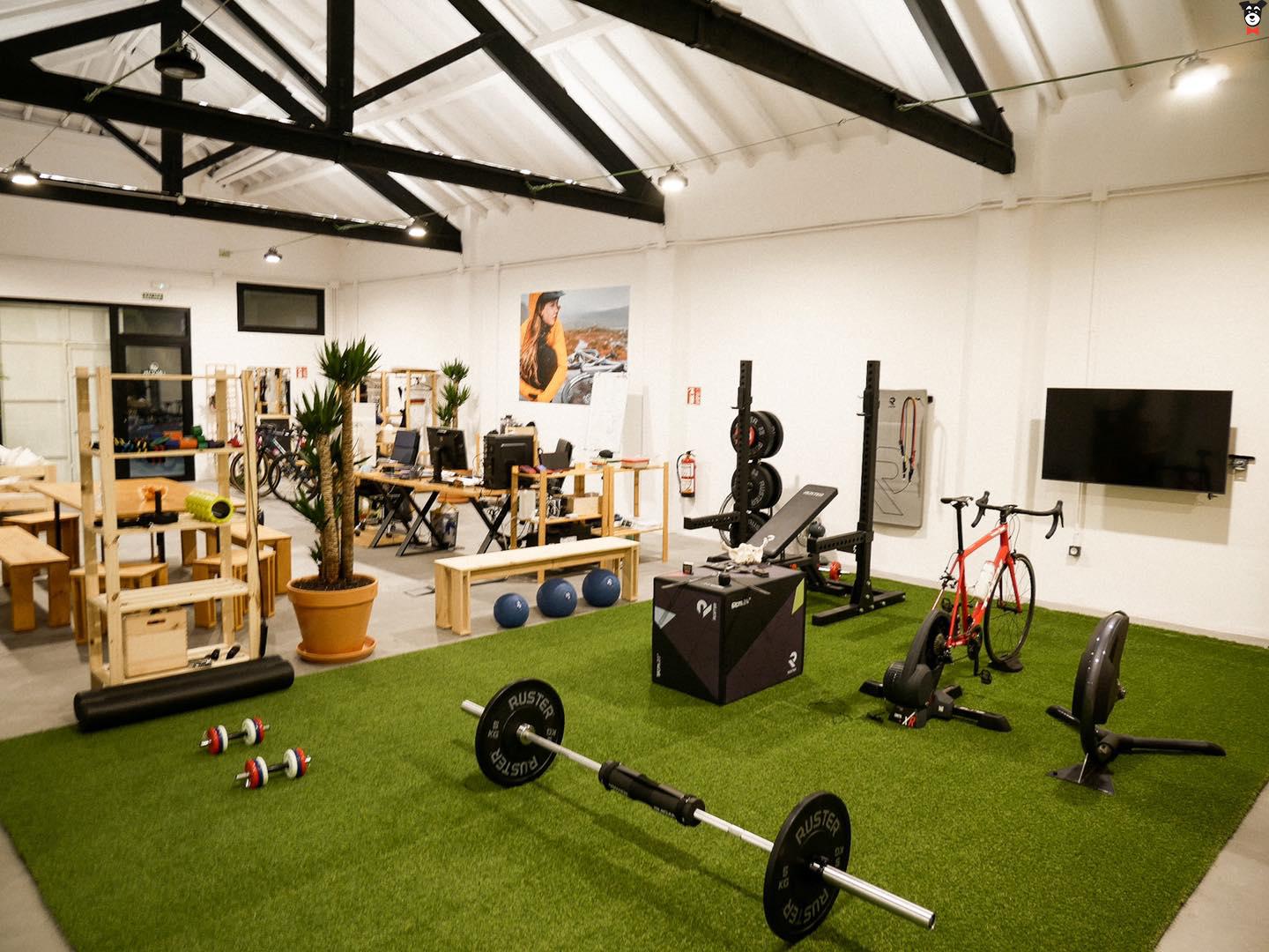 gallery-active-img