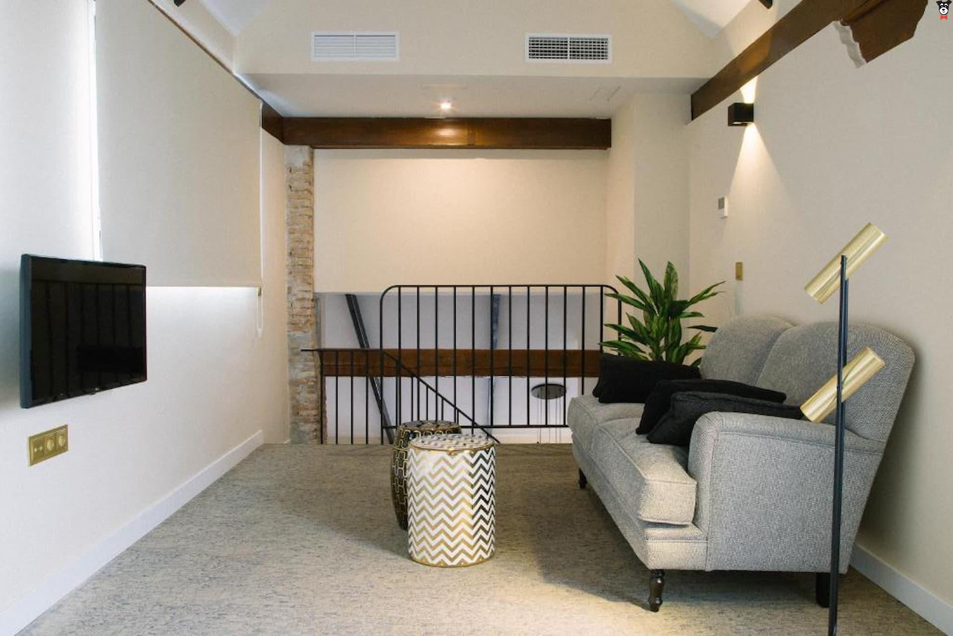 gallery-active-img