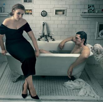 Lena Dunham -y su perro, lamby- posan para Annie Leibovitz …