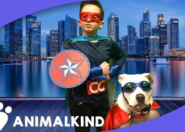 Un perro sordo y su pequeño humano favorito, dos héroes de cómic por la tolerancia