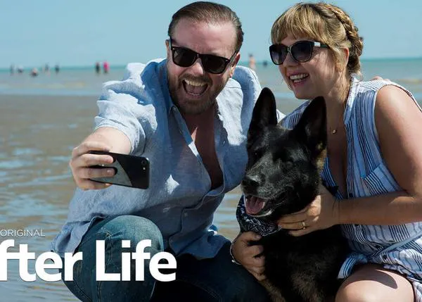 Planes perfectos para días de confinamiento: ver a Ricky Gervais en After Life 2 junto a tu perro