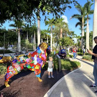 El colorido jardín de los perros y gatos: Miami inaugura …