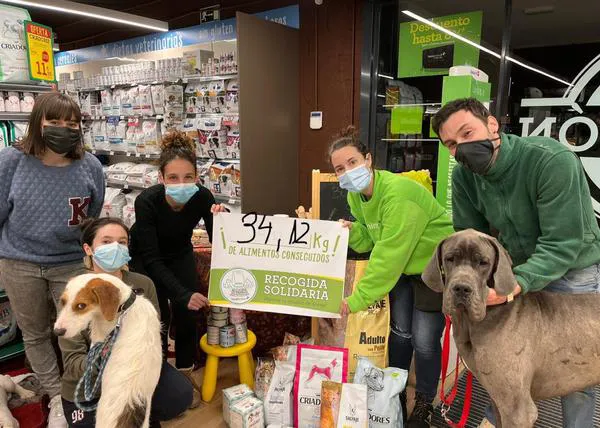 Más de 36.000 kg de alimentos para protectoras recaudados en Tiendanimal desde enero 2022