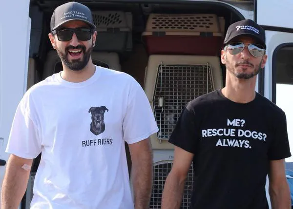 Personas que transforman la vida de los perros sin suerte: rescatadores en serie que mejoran nuestro mundo