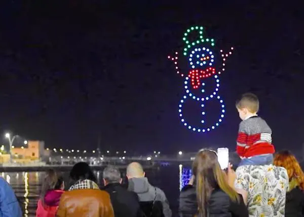 Farolillos, espectáculos de drones y otras vías para fomentar unas Fiestas sin pirotecnia