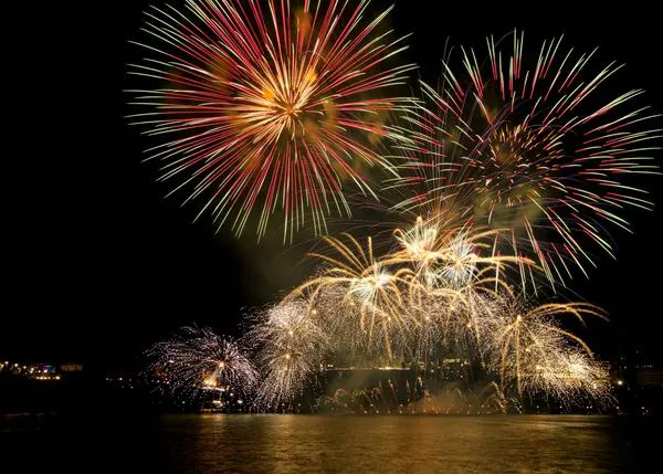 Más de 70.000 personas en UK apoyan que se prohíba vender fuegos artificiales al público (y más de 100.000 que se rebaje el nivel de ruido)