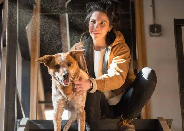 El mejor amigo de la mujer, también: genial campaña para celebrar la amistad entre canes y humanas