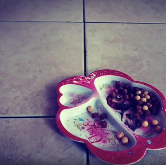 Graba un vídeo para mostrar que criar a un churumbel …