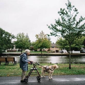 Una veterana de guerra de 92 años vive nuevas aventuras …