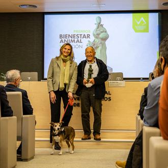 Celebrando la fuerza terapéutica del vínculo entre personas y animales …