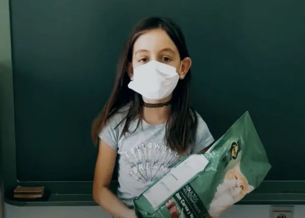 La solidaridad animal en el colegio: un proyecto escolar busca impulsar las adopciones y acogidas de perros y gatos
