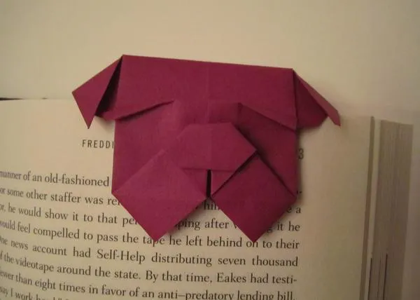 Cómo hacer un marcapáginas perruno: el Bulldog de origami