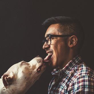 ¿Tú también besas a tu perro en la boca? ¿Con …