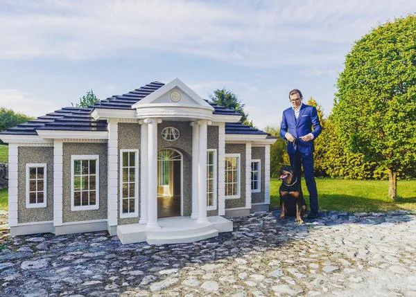 Lujos humanos trasladados a los perros: el Palacio de Barkingham y otras casas para canes extra ostentosas