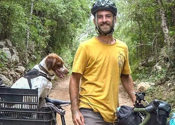 Ser nómada, con perro: las aventuras recorriendo América Latina en bici de Miquel Sorell y su perro adoptado, Luca