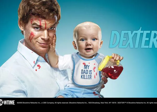 La serenata de Dexter: los perros reaccionan ante la serie de TV... a su manera